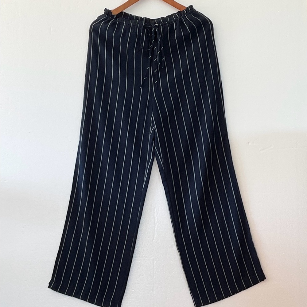 New Storia L drawstring pants,high slits,pockets,navy w/white pinstripes Classic